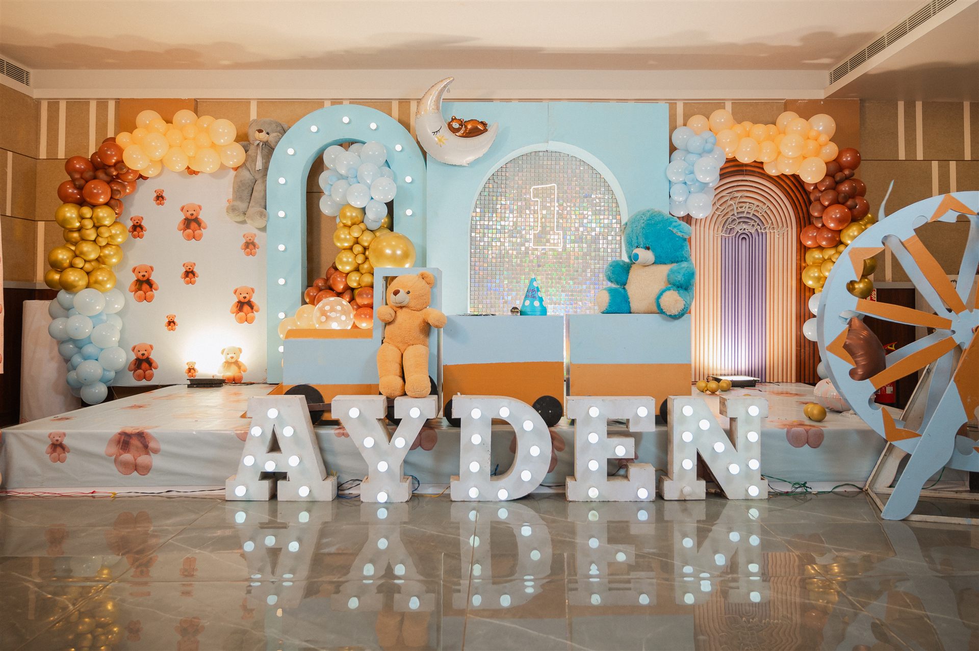 Milestone birthday decoration by Creative Splash event planners